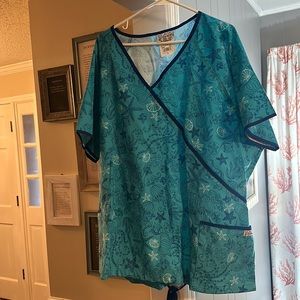 To pocket scrub top, 3X, never worn